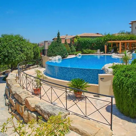 Zephyros Village Fz02 Куклия